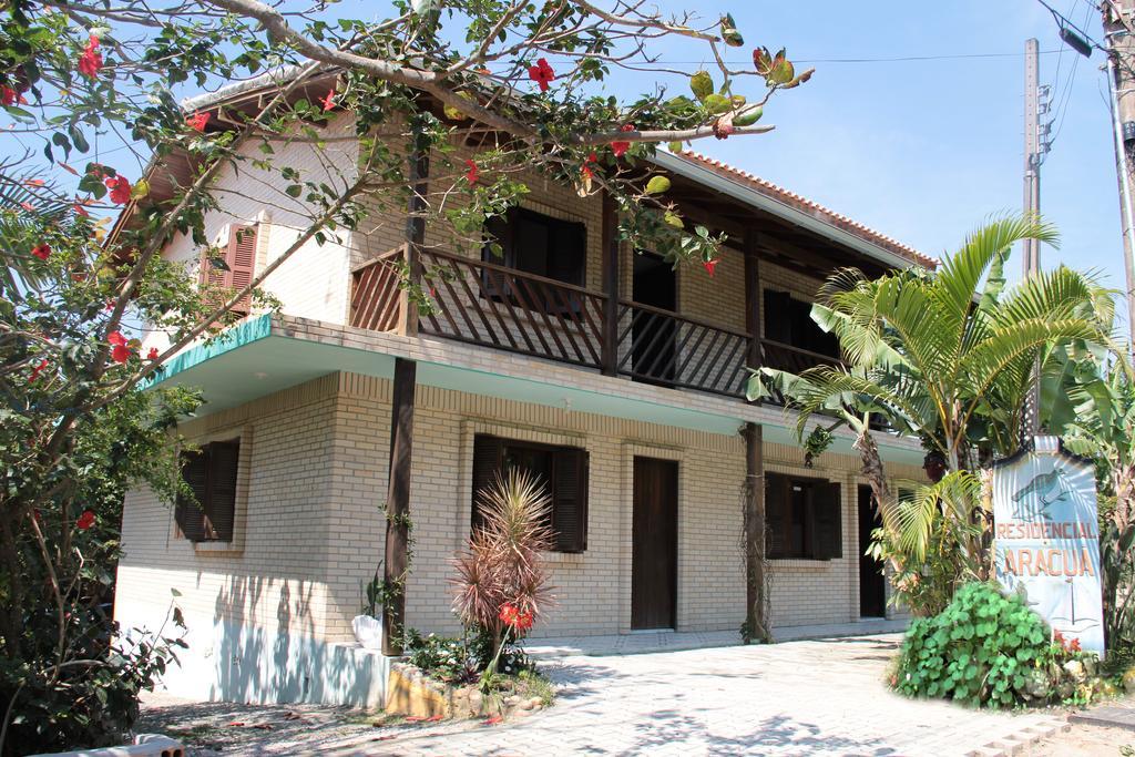 Residencial Aracua Hotel Bombinhas Exterior photo