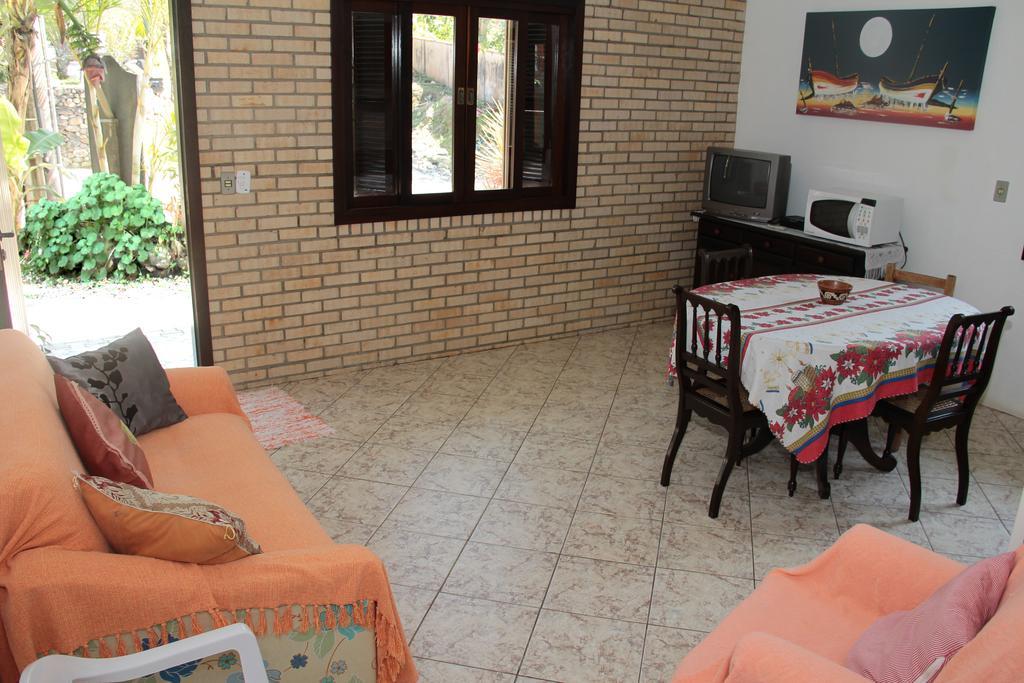 Residencial Aracua Hotel Bombinhas Room photo